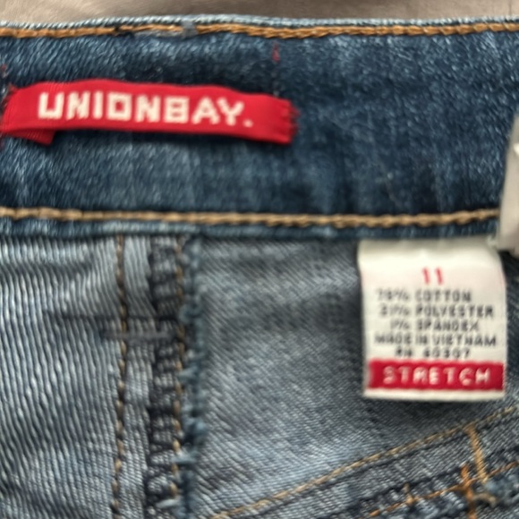 Size 11 union bay Jean shorts great condition barely worn. - Picture 2 of 3